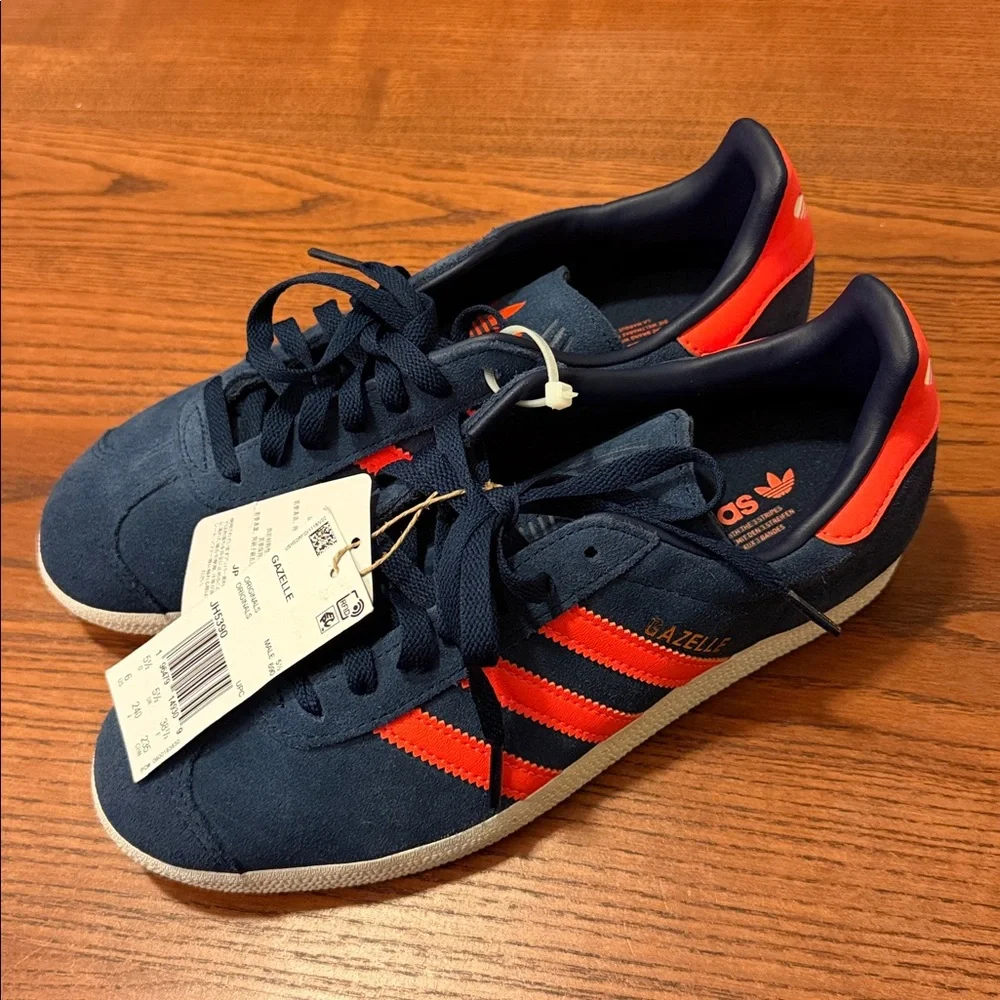 NWT Adidas Originals Gazelle Shoes - Picture 3 of 7